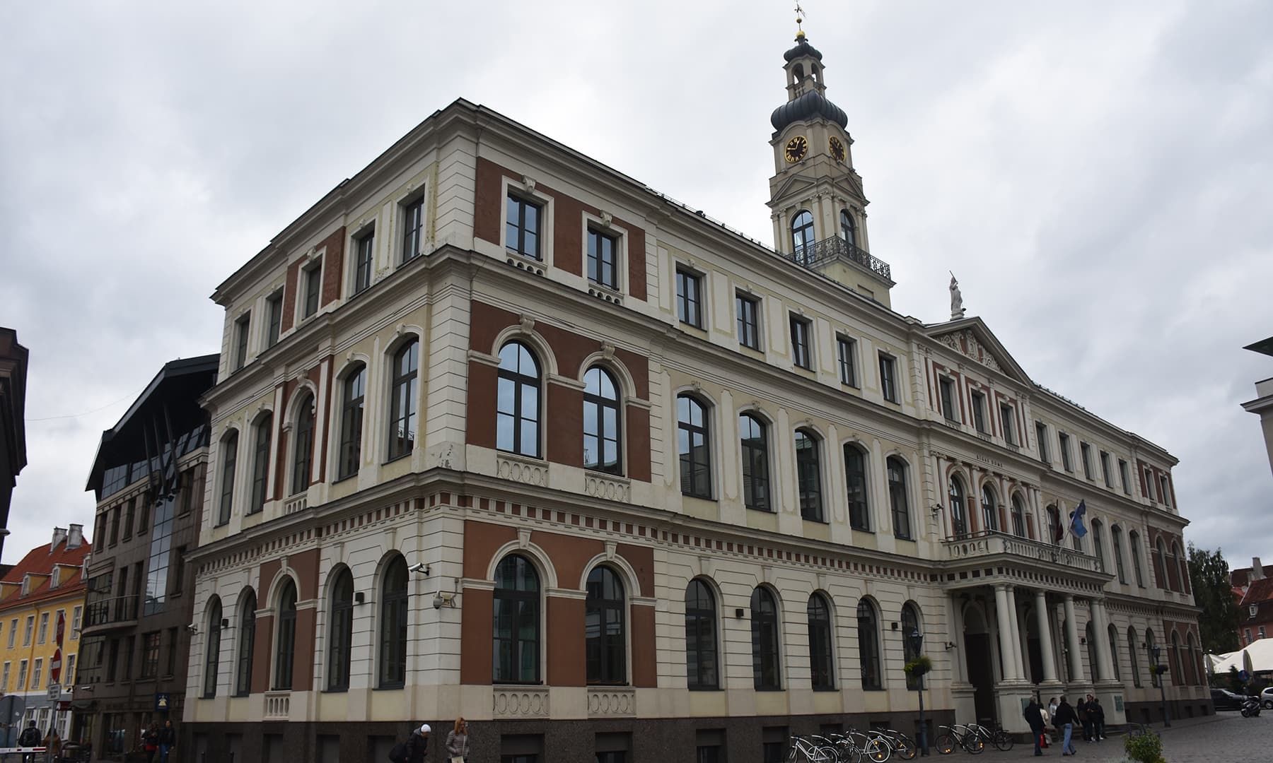 رگا ٹاؤن ہال&mdash;تصویر رمضان رفیق