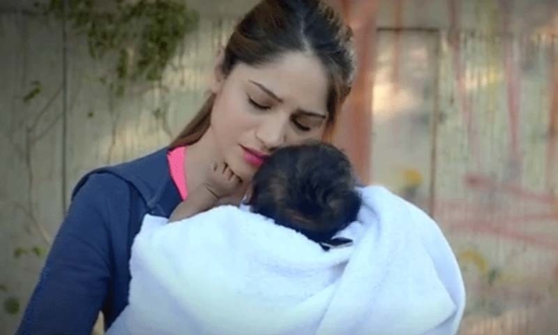 اس ڈرامے کے ٹیزر کو دیکھ کر اندازہ ہورہا ہے کہ اس کی کہانی اہم سماجی مسئلے پر مبنی ہے —۔ اس ڈرامے کے ٹیزر کو دیکھ کر اندازہ ہورہا ہے کہ اس کی کہانی اہم سماجی مسئلے پر مبنی ہے —۔