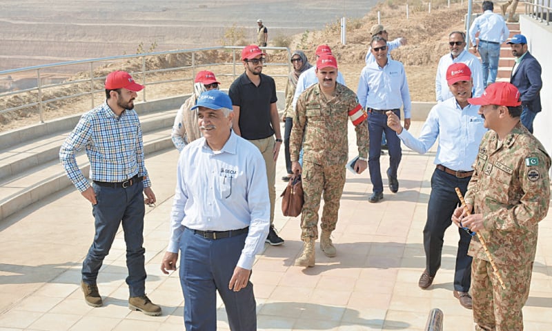 GENERAL Shahid Baig Mirza visits Thar coal power project site.—Dawn GENERAL Shahid Baig Mirza visits Thar coal power project site.—Dawn