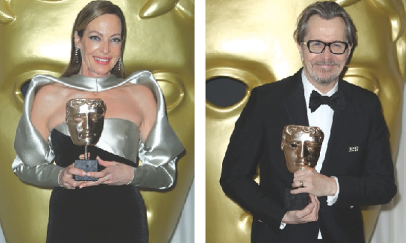 Allison Janney poses with her Best Supporting Actress award for I, Tonya.—AP / Gary Oldman poses with his Best Actor Award for Darkest Hour.—AP
