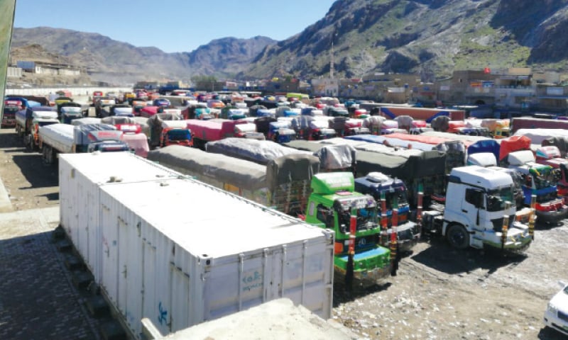 Vehicles loaded with export items stranded at Torkham border as clearance of goods to Afghanistan remained suspended on Tuesday due to strike by custom clearing agents. — Dawn Vehicles loaded with export items stranded at Torkham border as clearance of goods to Afghanistan remained suspended on Tuesday due to strike by custom clearing agents. — Dawn