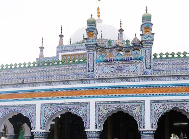 مزار شاہ عبداللطیف بھٹائی—تصویر شبینہ فراز
