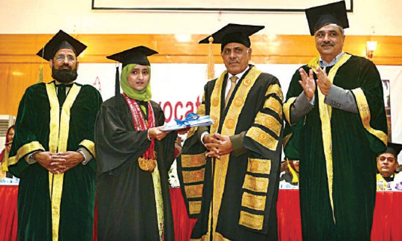 Graduates grace first FJMU convocation - Newspaper - DAWN.COM