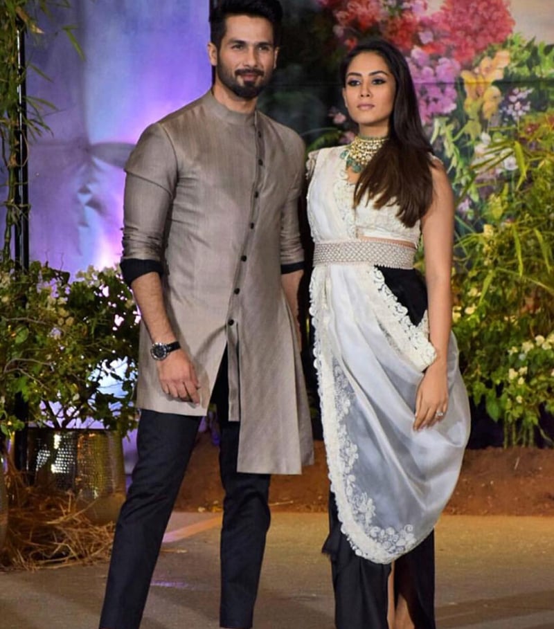 شاہد کپور اپنی اہلیہ میرا کے ہمراہ ہمیشہ کی طرح نہایت خوش نظر آئے &mdash;۔