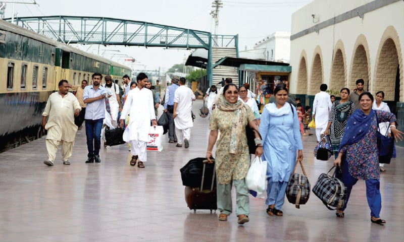 MANY people return to their hometowns for the Eid holidays, but they do not tend to leave until the last
days of Ramazan. — White Star