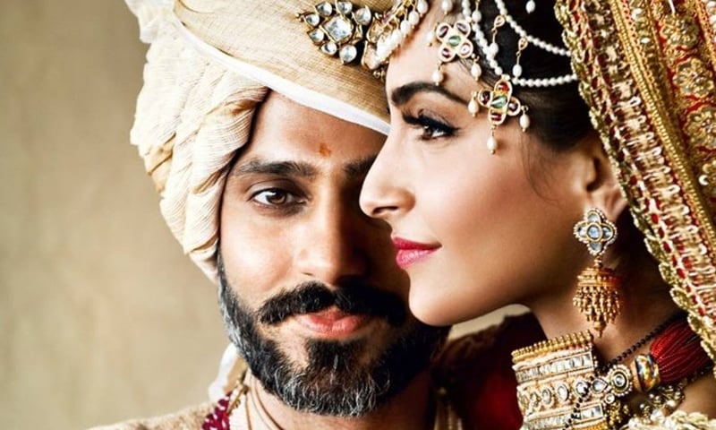 سونم اور آنند کی شادی رواں سال 8 مئی کو ممبئی میں ہوئی تھی &mdash;۔