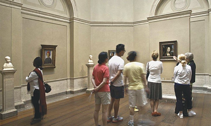 VISITORS admire Leonardo da Vinci&rsquo;s &lsquo;Ginevra de&rsquo; Benci&rsquo; at the National Gallery of Art.&mdash;The Washington Post