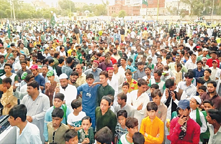 PEOPLE pack the venue of a flag-hoisting ceremony in Sukkur on Tuesday.&mdash;Dawn