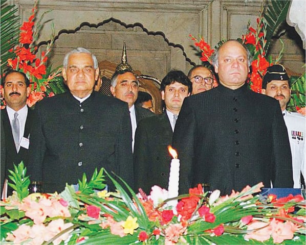 Prime Minister Atal Bihari Vajpayee with his Pakistani counterpart Nawaz Sharif in Lahore in 1998 | Reuters