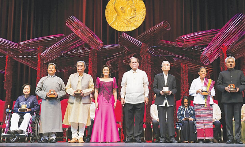 Manila: The winners with Philippines Vice President Leni Robredo (fourth from left) after the award ceremony.—AP Manila: The winners with Philippines Vice President Leni Robredo (fourth from left) after the award ceremony.—AP
