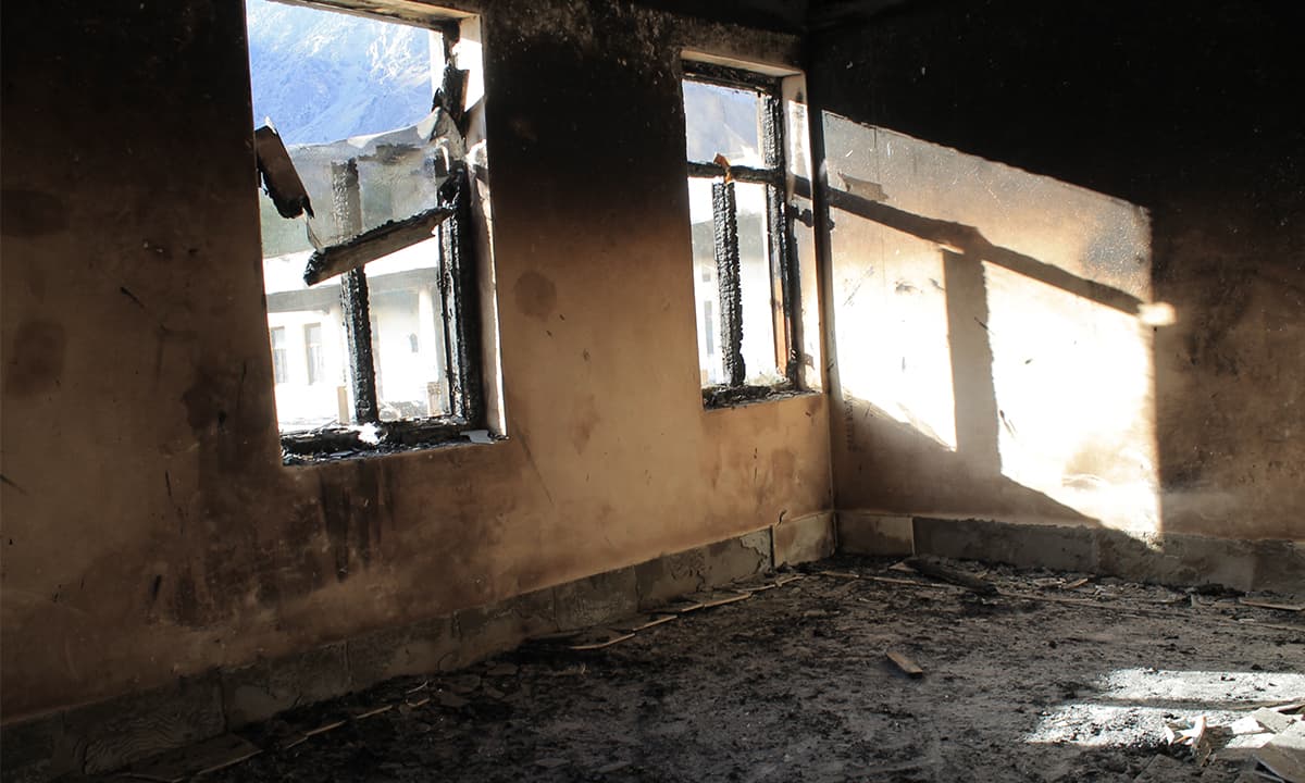 A room inside one of the schools burnt in Darel valley | Photo by Ghulam Dastageer