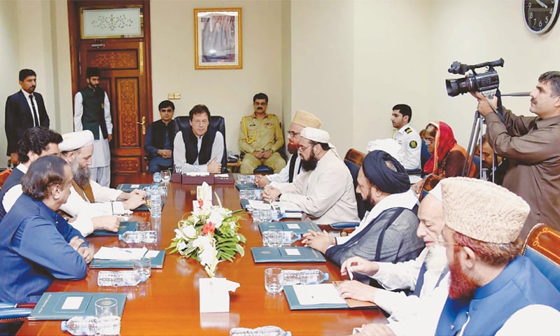 ISLAMABAD: Prime Minister Imran Khan meets prominent religious leaders at the PM House on Wednesday.—PPI