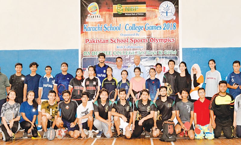 KARACHI: Participants from schools and colleges badminton and table tennis teams seen with organisers and chief guest on Wednesday.