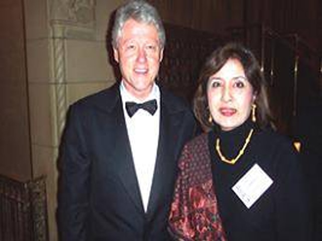 ANJUM Niaz and Bill Clinton