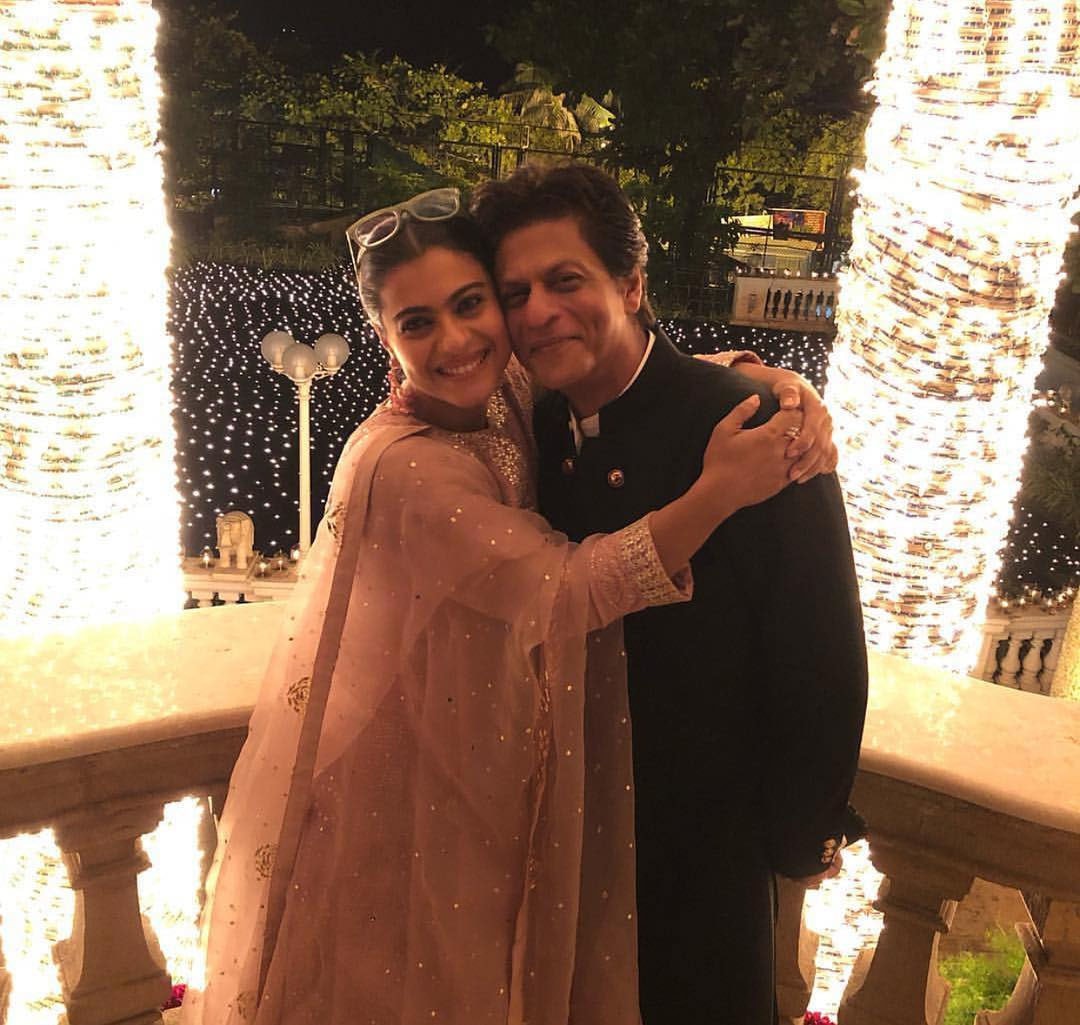 شاہ رخ خان اور کاجول نے ایک ساتھ یادگار تصویر لی &mdash;فوٹو/ انسٹاگرام