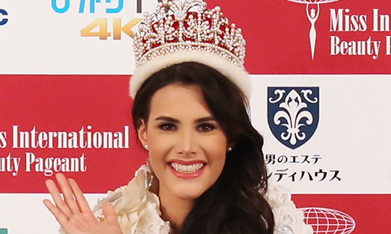 مریم کلاریٹ 2017 میں مس وینزویلا منتخب ہوئی تھیں—فوٹو: مس انٹرنیشنل مریم کلاریٹ 2017 میں مس وینزویلا منتخب ہوئی تھیں—فوٹو: مس انٹرنیشنل