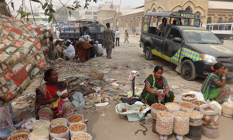 Hawkers at Empress Market during the ongoing operation against encroachments.—Urban Resource Center