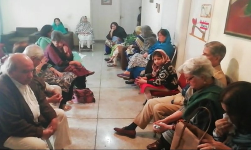 People gathered at the residence of Fahmida Riaz's daughter at Askari 1. &mdash; Photo provided by author
