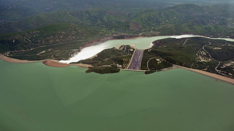 Pakistan Council of Research in Water Resources has warned that the country may run dry by 2025. Pakistan Council of Research in Water Resources has warned that the country may run dry by 2025.
