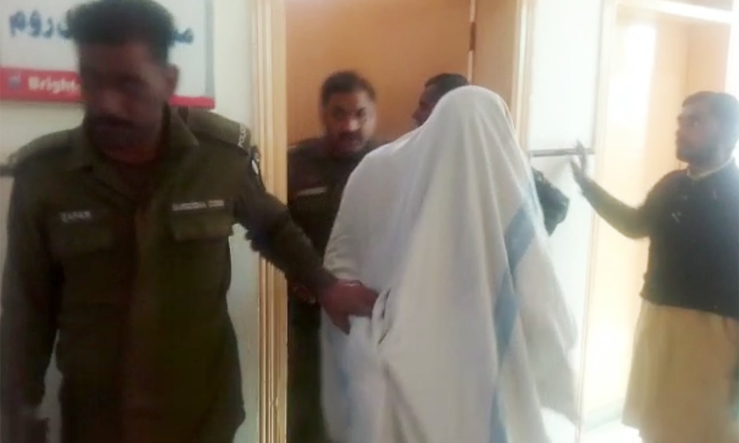 Sargodha police took a man and his second wife into custody after they allegedly killed their infant daughter amid fears of 'jinn possession'. ─ DawnNewsTV