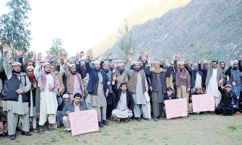 Residents of Kolai and Batera stage a protest in Kohistan on Thursday. — Online Residents of Kolai and Batera stage a protest in Kohistan on Thursday. — Online