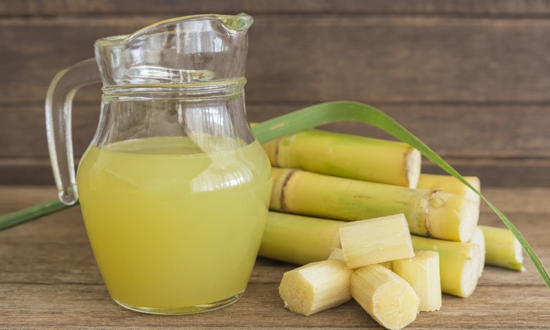 گنے کےجوس کے بےشمار فوائد بھی ہیں ش—فوٹو/ شٹراسٹاک گنے کےجوس کے بےشمار فوائد بھی ہیں ش—فوٹو/ شٹراسٹاک