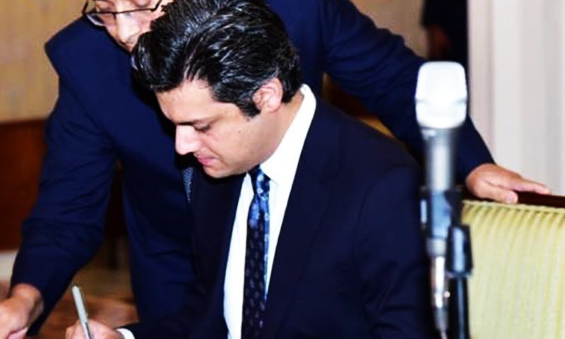 State Minister for Revenue Hammad Azhar says the govt is broadening the tax net without putting additional burden of indirect taxes on the common people. — File