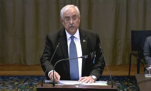 Attorney General of Pakistan Anwar Mansoor Khan pictured on Tuesday presenting Pakistan's arguments before the International Court of Justice.  ─ DawnNewsTV