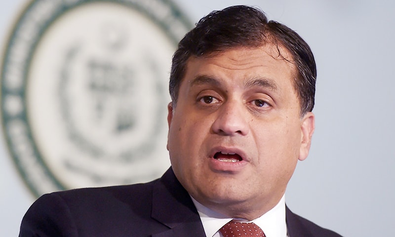 Foreign Office spokesperson Dr Mohammad Faisal speaks to the media at the Foreign Office in Islamabad on March 28, 2019. ─ AFP/File