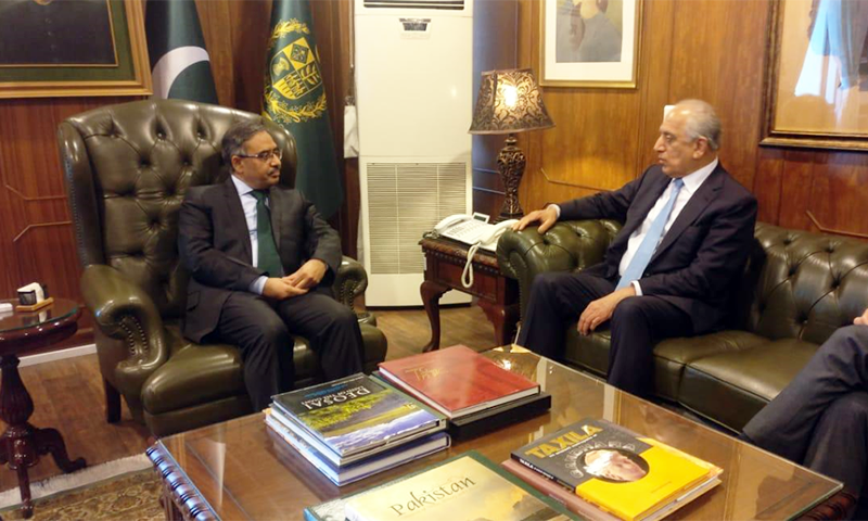 امریکی وفد نے پاکستان میں سیاسی و عسکری حکام سے ملاقات کی — فوٹو بشکریہ پریس انفارمیشن ڈپارٹمنٹ امریکی وفد نے پاکستان میں سیاسی و عسکری حکام سے ملاقات کی — فوٹو بشکریہ پریس انفارمیشن ڈپارٹمنٹ