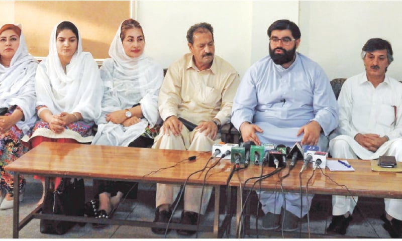 ANP leader Aimal Wali Khan addresses media persons in Peshawar on Monday. — Dawn ANP leader Aimal Wali Khan addresses media persons in Peshawar on Monday. — Dawn