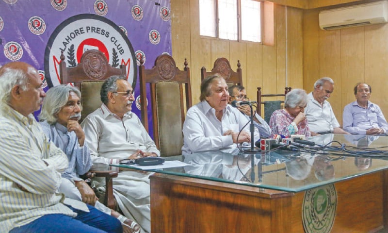 World Punjabi Congress Chairman Fakhar Zaman speaks at Lahore Press Club. &mdash; White Star