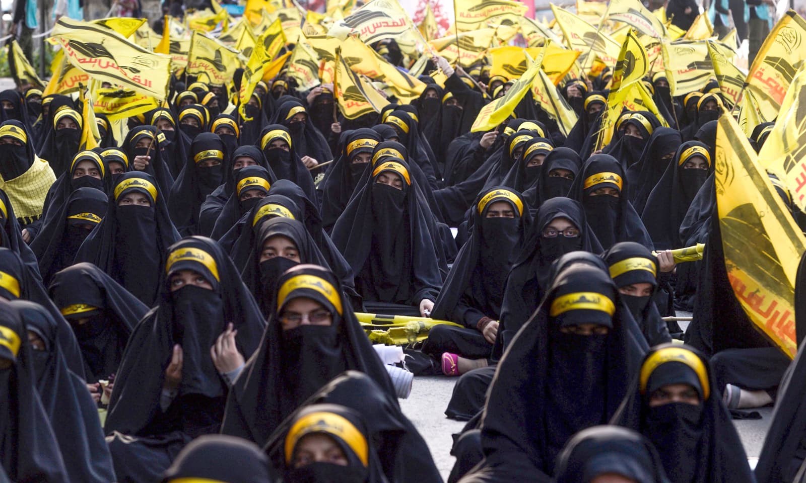 لاہور میں نکالی گئی ریلی میں خواتین کی بڑی تعداد نے شرکت کی &mdash; فوٹو: اے ایف پی