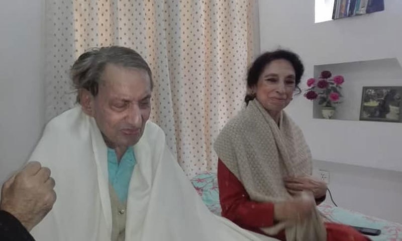 ڈاکٹر انور سجاد گزشتہ چند سال سے کسمپرسی کی زندگی گزار رہے تھے&mdash;فوٹو: فیس بک