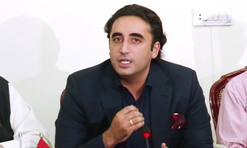 PPP Chairperson Bilawal Bhutto Zardari addresses a press conference hours after the arrest of his father Asif Ali Zardari. — DawnNewsTV