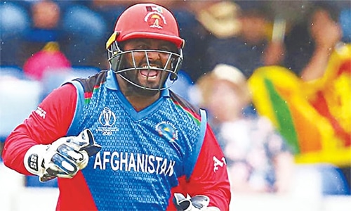 Mohammad Shahzad threatens to quit cricket after axing