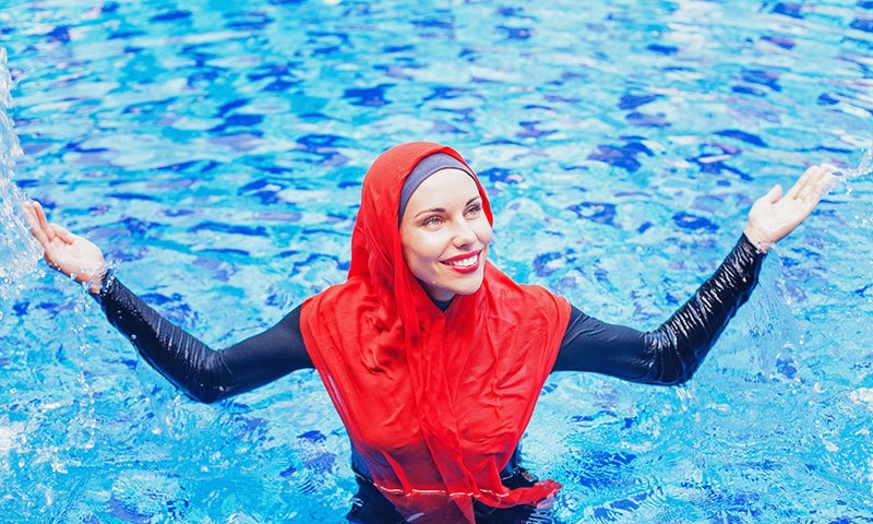 مسلمان خواتین برقینی کو اپنا بنیادی حق قرار دیتی ہیں—فوٹو: شٹر اسٹاک