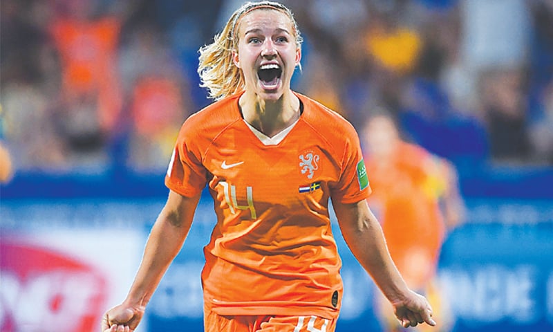 JACKIE Groenen of the Netherlands celebrates after scoring the goal during the Women&rsquo;s World Cup semi-final against Sweden at the Lyon Stadium in Decines-Charpieu.&mdash;AFP