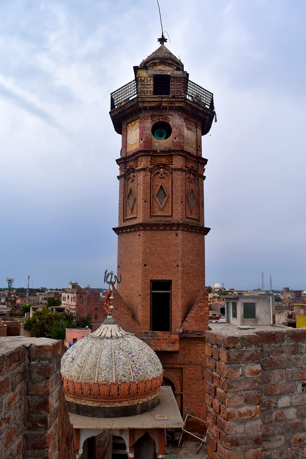 The tower of Gurdwara Sahib, now an imambargah.