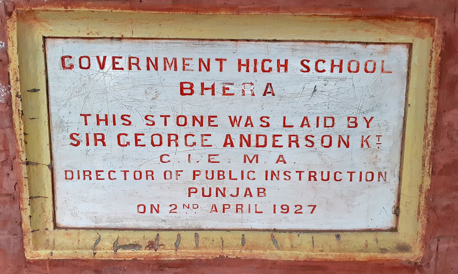 The school's inaugural plaque.