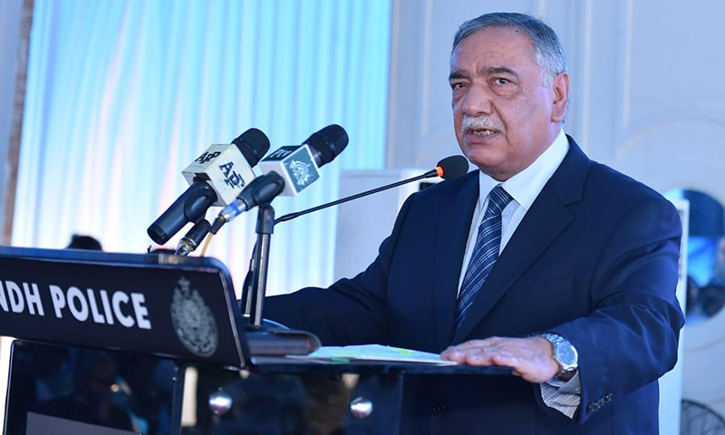 Chief Justice Asif Saeed Khosa addressing a ceremony at the CCPO, Karachi on Friday. — Photo courtesy of Imtiaz Ali