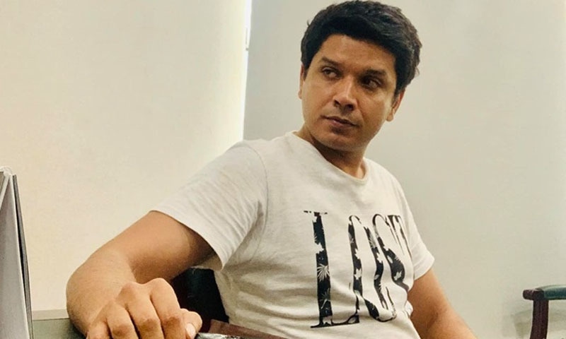 مرید عباس کو 9 جولائی کو ان کے دوست ہمراہ ڈیفنس میں قتل کردیا گیا تھا&mdash;تصویر: فیس بک مرید عباس