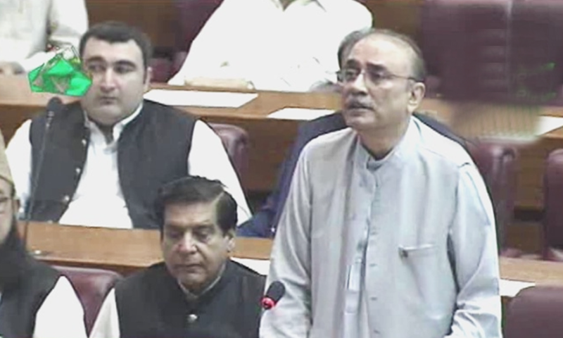 Former president Asif Ali Zardari addressing the joint session. — DawnNewsTV