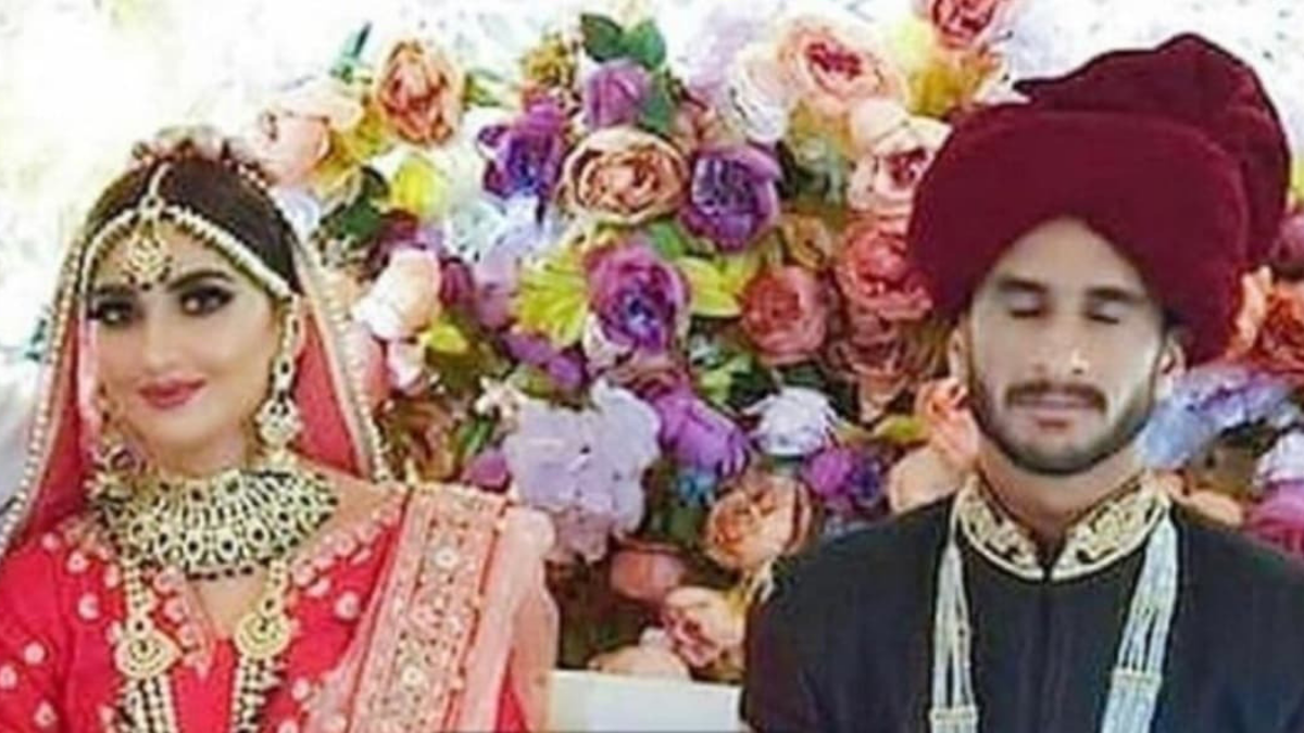 Just Lots Of Pictures From Hasan Ali s Wedding Reception Celebrity 
