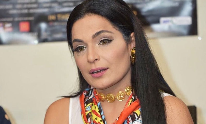 اداکارہ کو معدے اور پیٹ میں درد سمیت جلد پر جلن کی تکلیف کے باعث ہسپتال داخل کرایا گیا—فوٹو: انسٹاگرام
