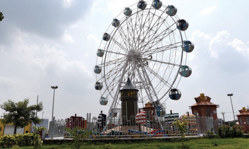 The Capital Eye ferris wheel is one of the park’s biggest attractions.