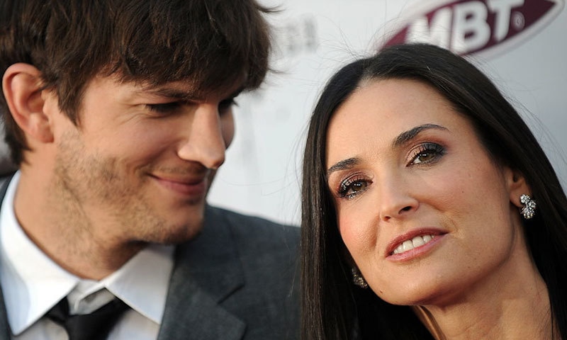 ڈیمی مور نے تیسری اور آخری شادی خود سے 15 برس کم عمر شخص کی تھی—فوٹو: اے ایف پی