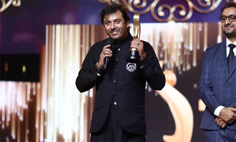 نعمان اعجاز — فوٹو بشکریہ ہم ایوارڈز فیس بک پیج نعمان اعجاز — فوٹو بشکریہ ہم ایوارڈز فیس بک پیج