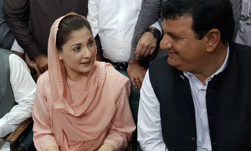 مریم نواز نے لیگی رہنماؤں سے ملاقات بھی کی — فوٹو: عدنان شیخ مریم نواز نے لیگی رہنماؤں سے ملاقات بھی کی — فوٹو: عدنان شیخ