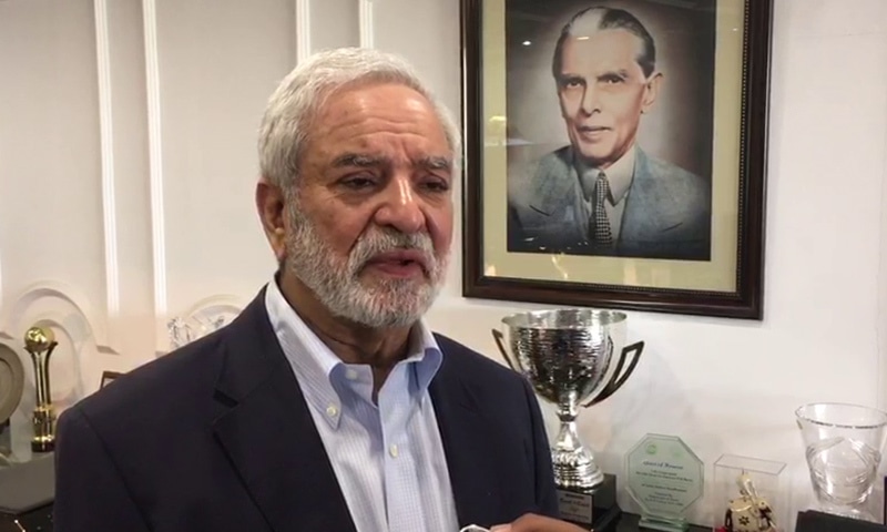 PCB chairman Ehsan Mani speaking to reporters on Sunday. — DawnNewsTV